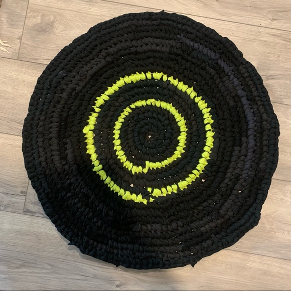 Handmade "Rag" Rug, Bath Mat - Picture 2 of 6